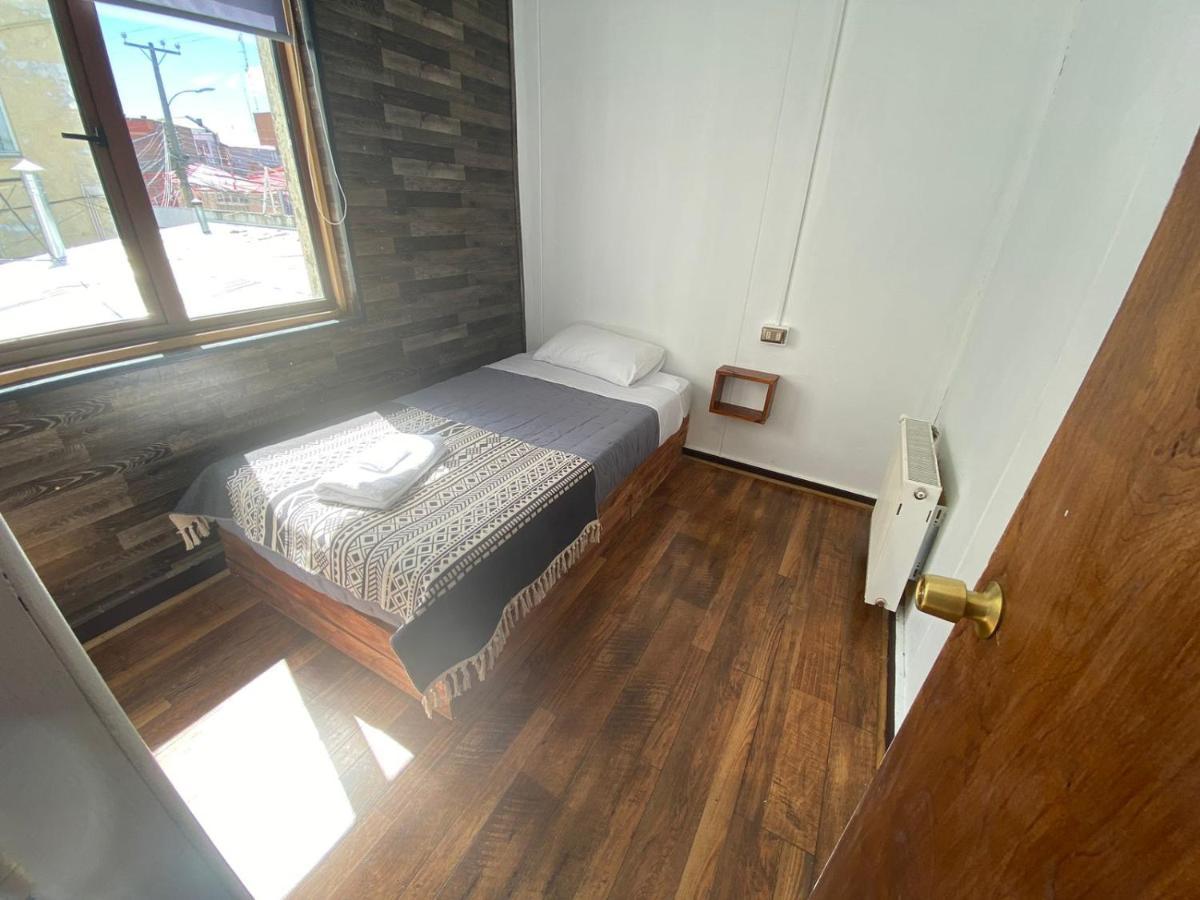 Hostal Ochen Punta Arenas Esterno foto