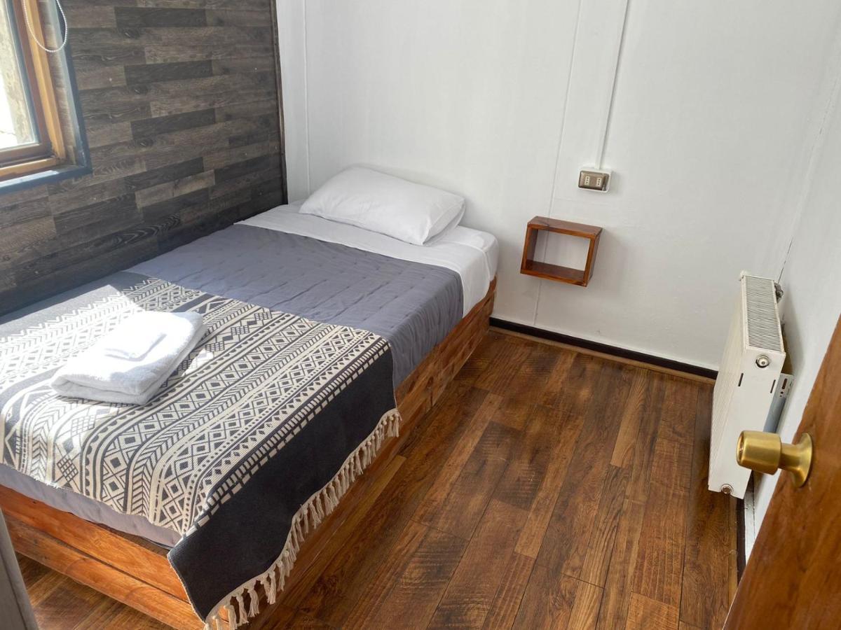 Hostal Ochen Punta Arenas Esterno foto