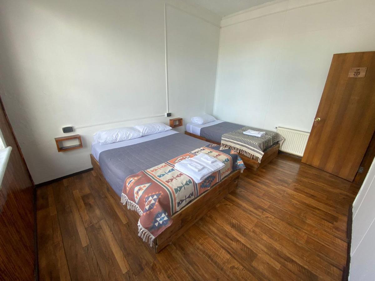Hostal Ochen Punta Arenas Esterno foto