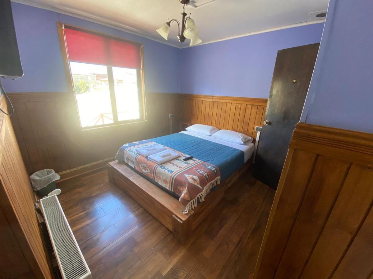 Hostal Ochen Punta Arenas Esterno foto